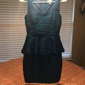 Tight Emerald Sundae Cocktail Dress